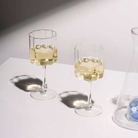 Wave Wine Glass Set 2-Clear